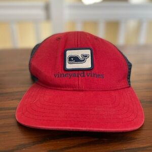 Vineyard Vines Men's /Unisex Resort Red Pitcher  Blue Whale Patch Trucker Hat